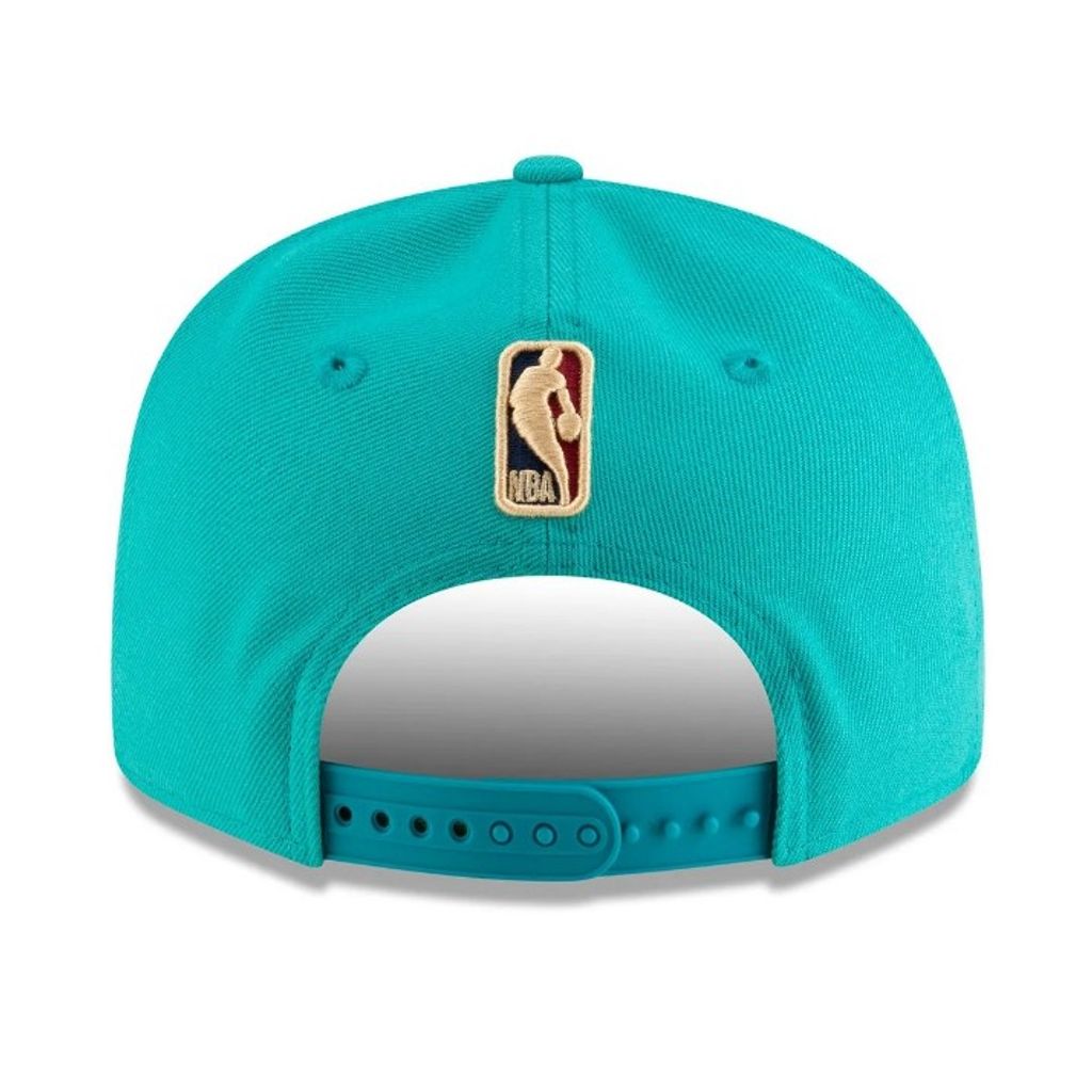 tw-11134207-7ra0m-mcux8iq0o6wv1a