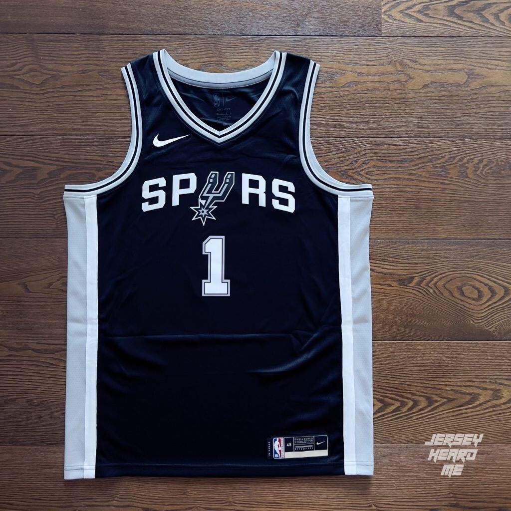 sg-11134201-7renn-m2h6f9qa59k305