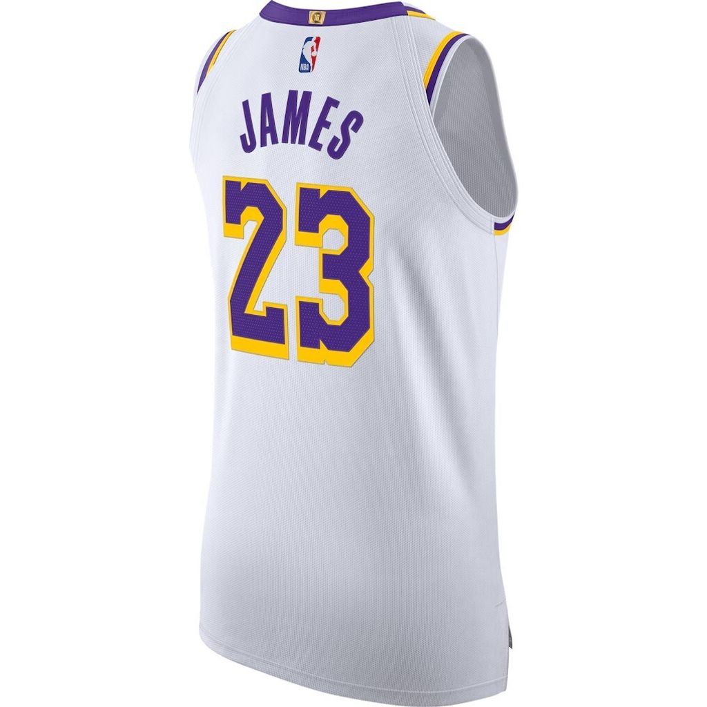 tw-11134207-81ztj-mhaezyldu70t9c