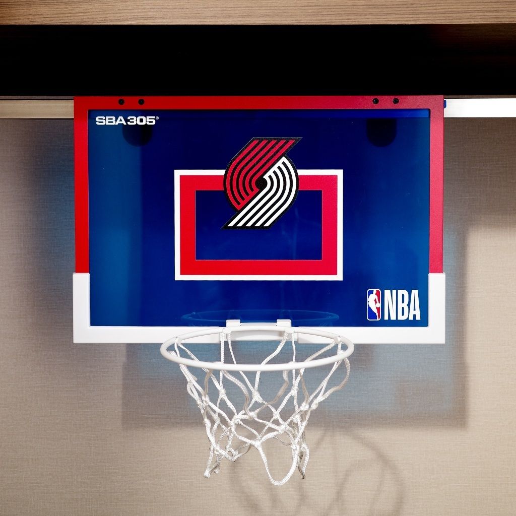 tw-11134207-81ztl-mhc2a5oqrc3v1d