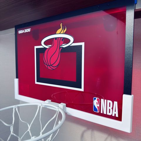 tw-11134207-81ztg-mhc28f3u4ljc67