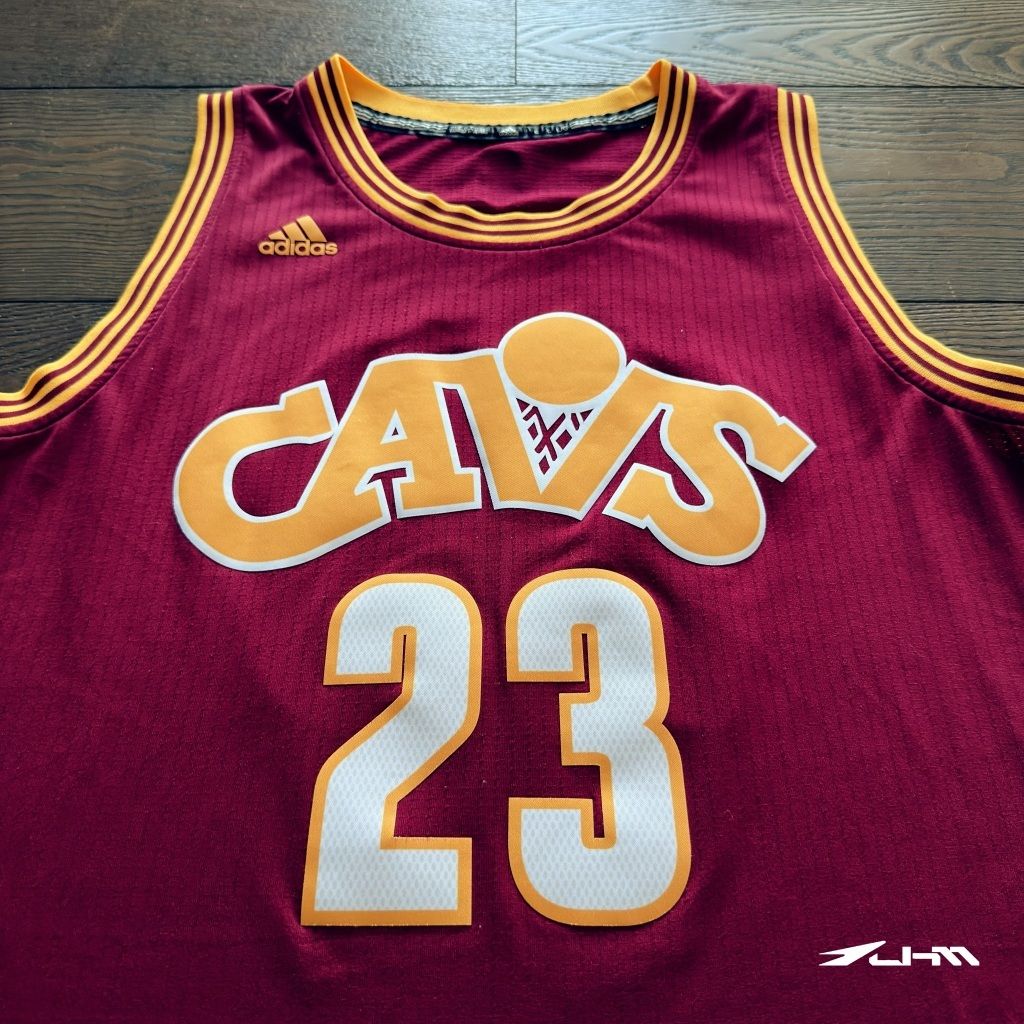 tw-11134207-81ztg-mi1ima8i7o5ea9