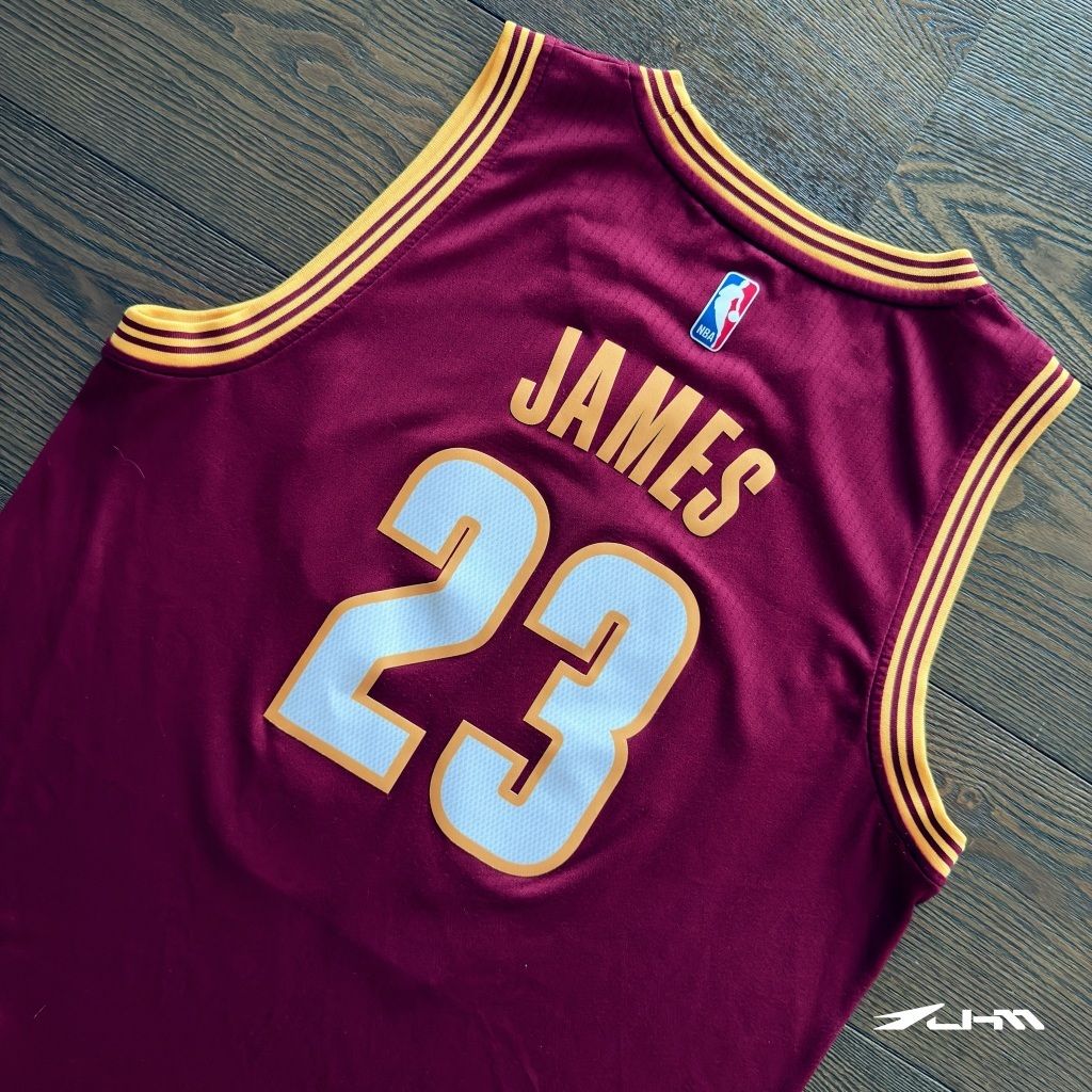 tw-11134207-81ztf-mi1ima8i92q0e2