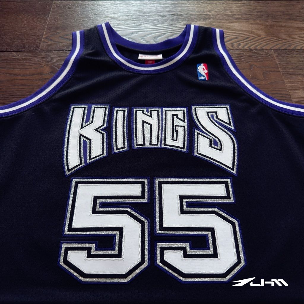 tw-11134207-81ztp-mi1itrj1o8w3f5