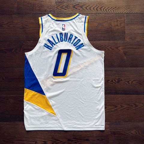 tw-11134207-81ztm-mim7m9c2e1afa0