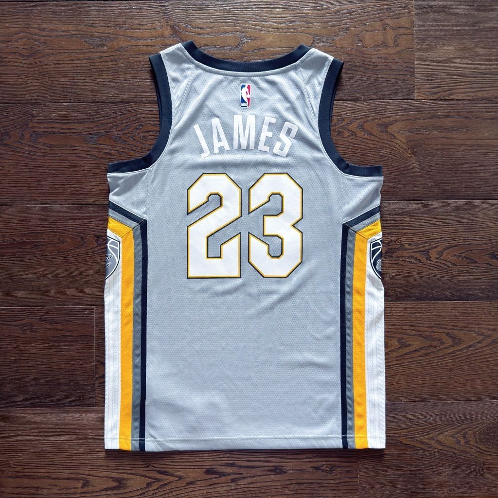 tw-11134207-81ztk-mi0bav6dx43kfa