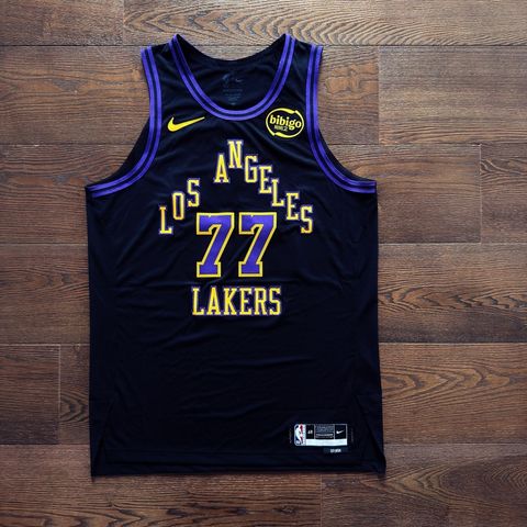 tw-11134207-81ztd-mim7owb2vx8oea