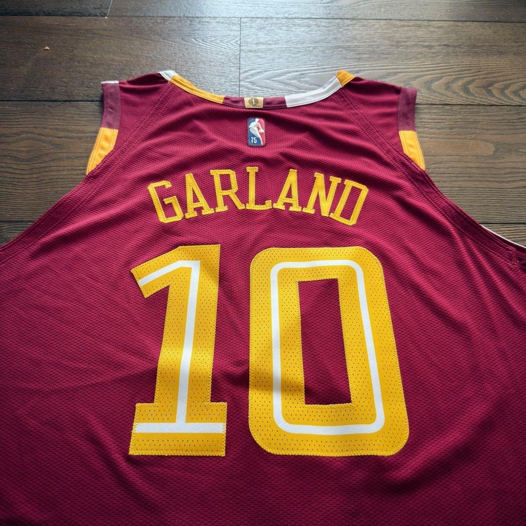 tw-11134207-81ztm-mim2b4dbkq2pb1