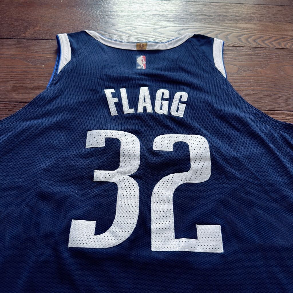 tw-11134207-81ztg-mim88yl8afbc64