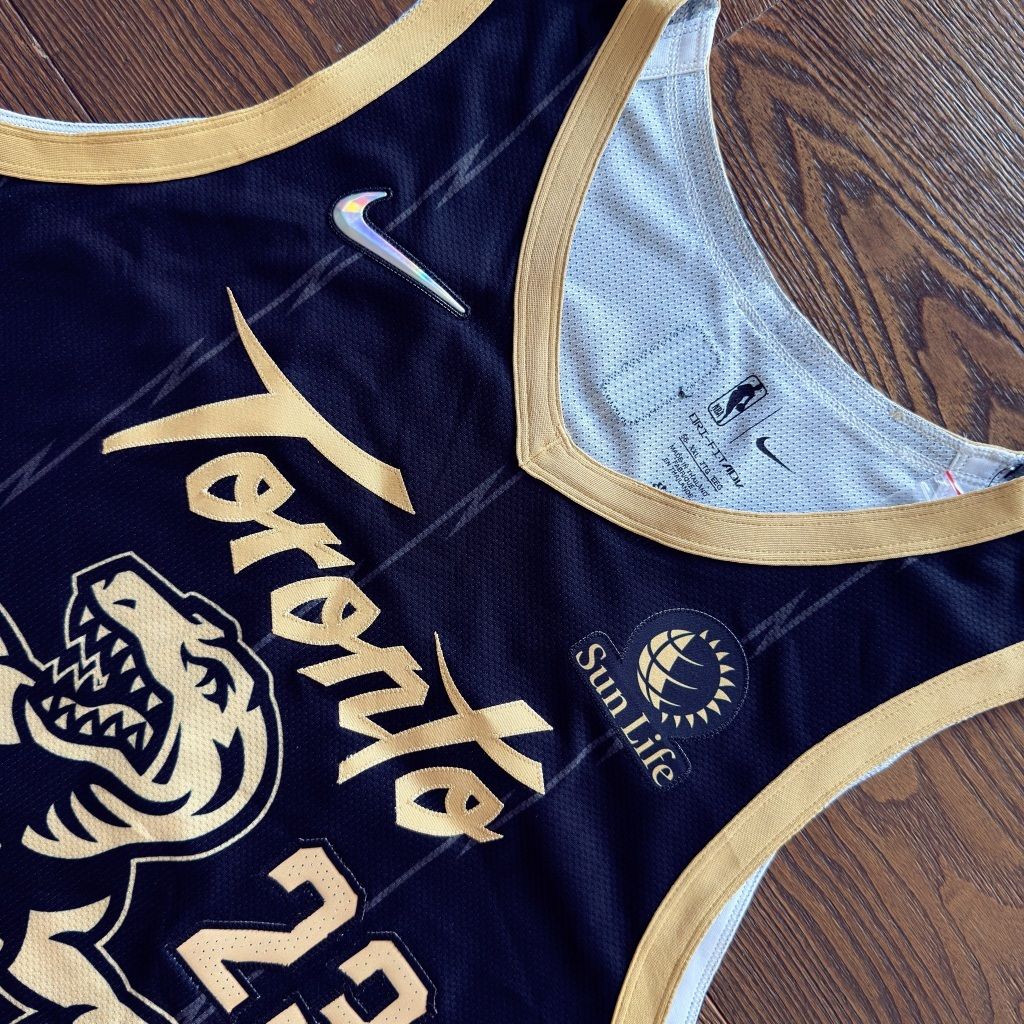 tw-11134207-81ztl-mim2gedcy29w3b