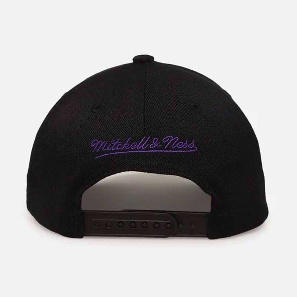 tw-11134207-81ztm-mj1ik62ib9qe69