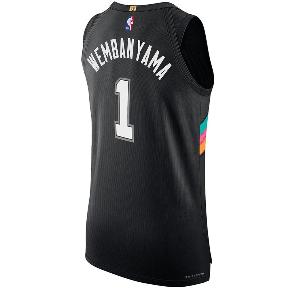 tw-11134207-81zth-mjiq7q4l5eyq62