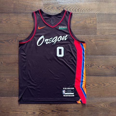 tw-11134207-81ztj-mjo2b33ajgg318