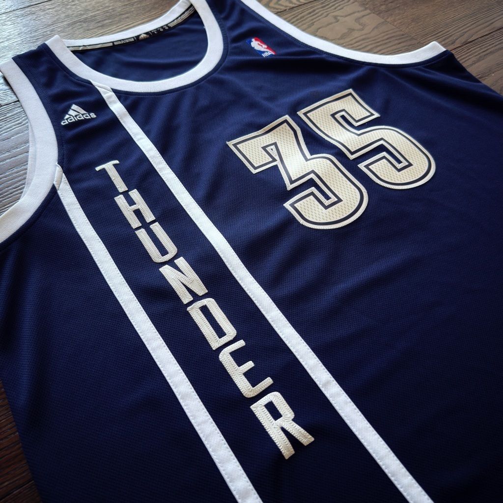 tw-11134207-81ztm-mjo98xi4jif9e1