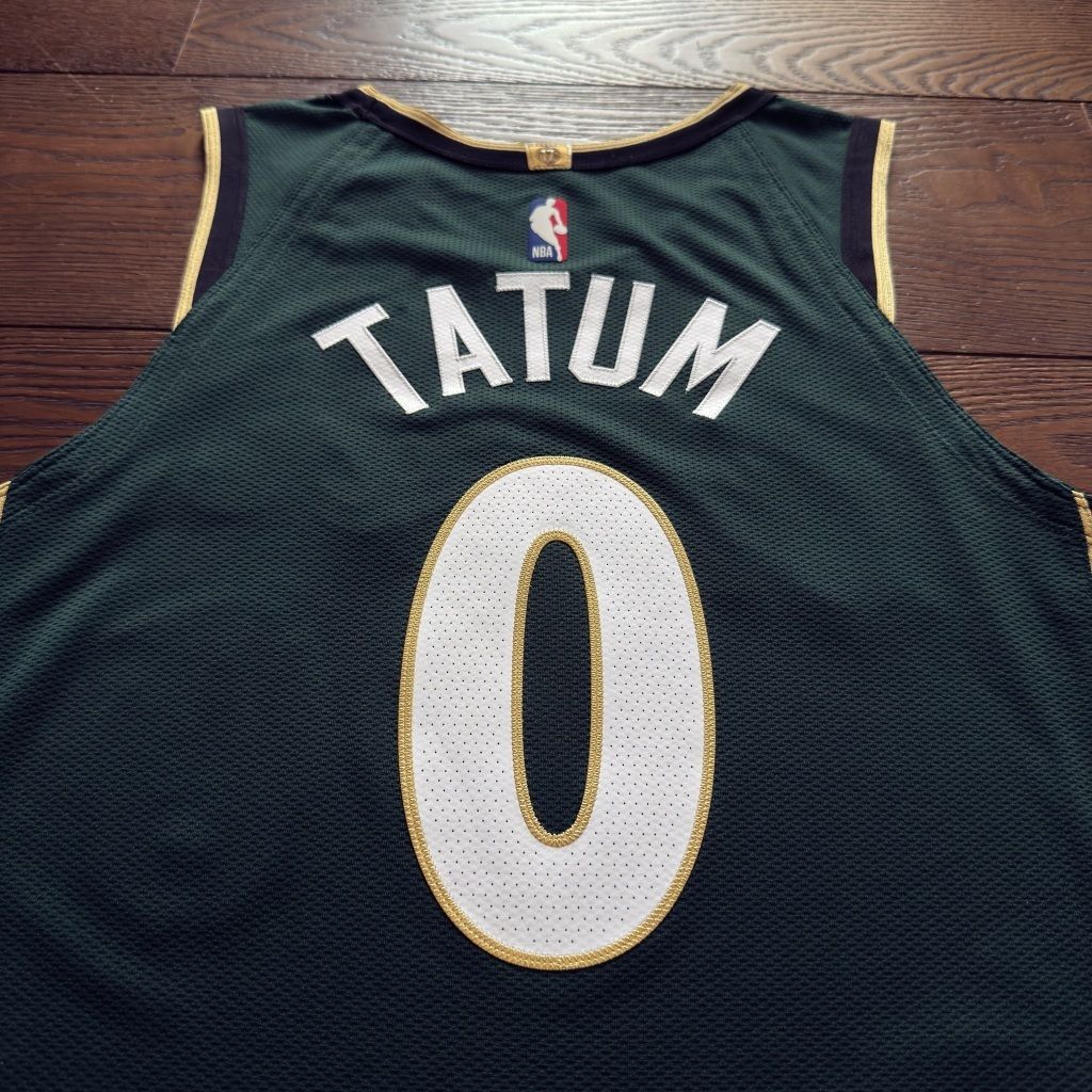 tw-11134207-81ztq-mjv6w4ltcq2t27