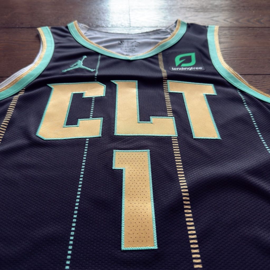 tw-11134207-81ztp-mjv6owh2kwlg85