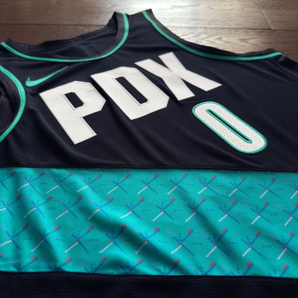 tw-11134207-81ztf-mjv6szer6txhb8