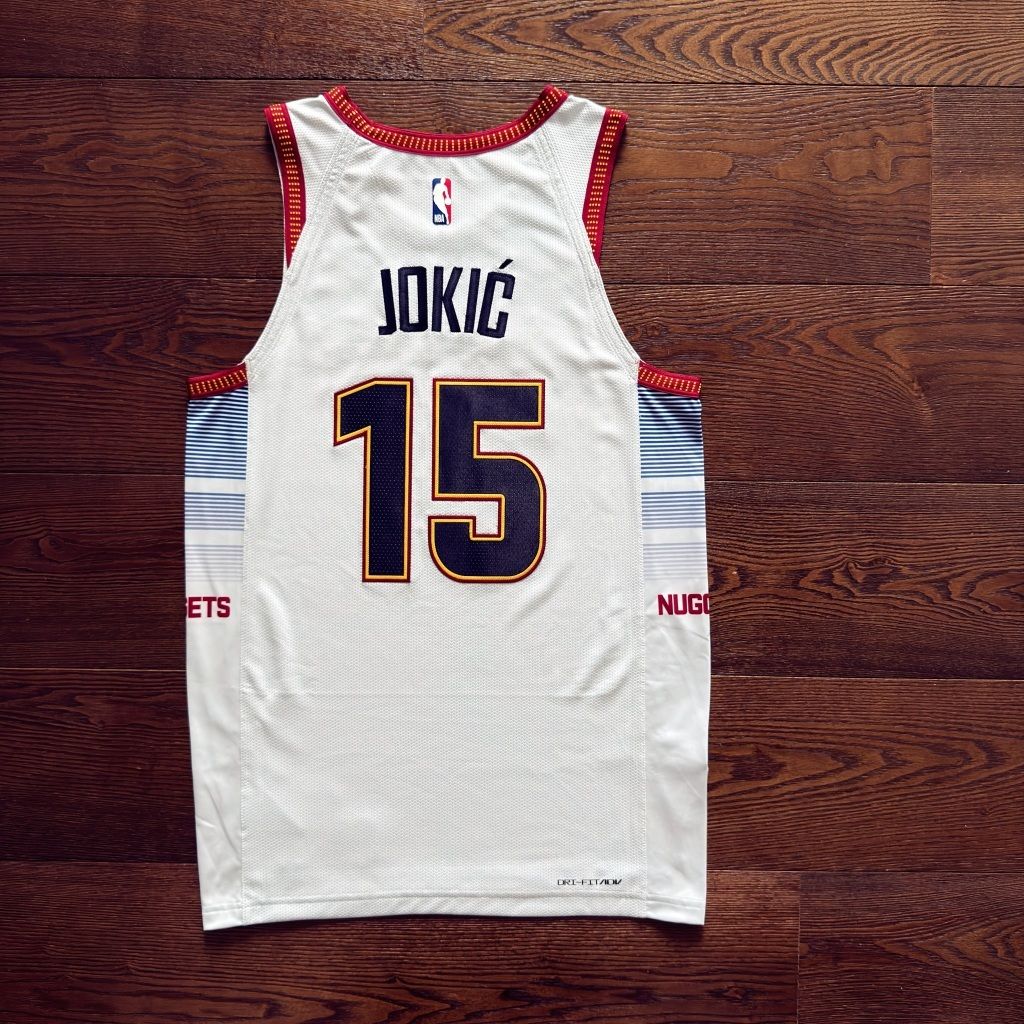 tw-11134207-81ztl-mjv63c2h4yde64