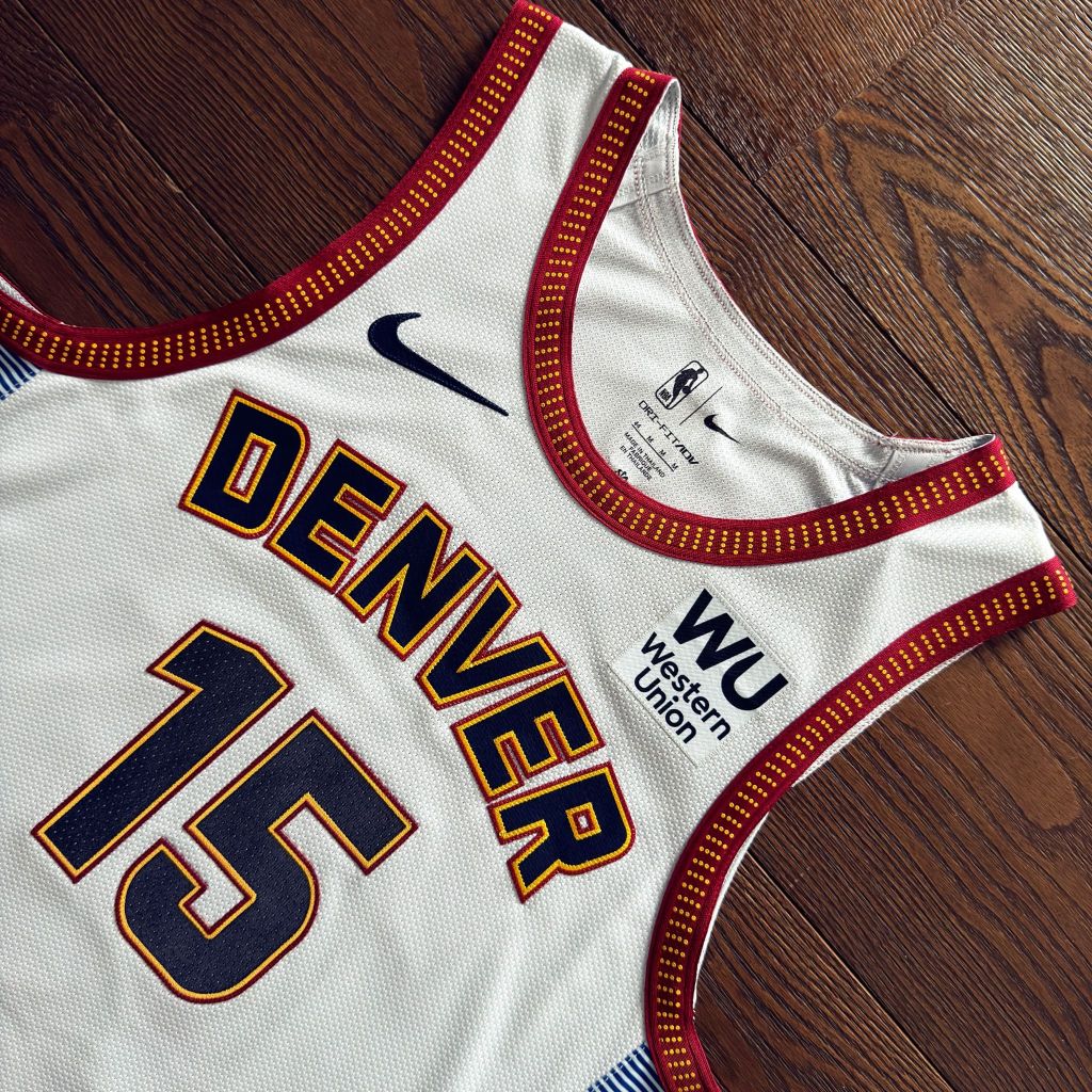 tw-11134207-81ztd-mjv64nio5j40a3