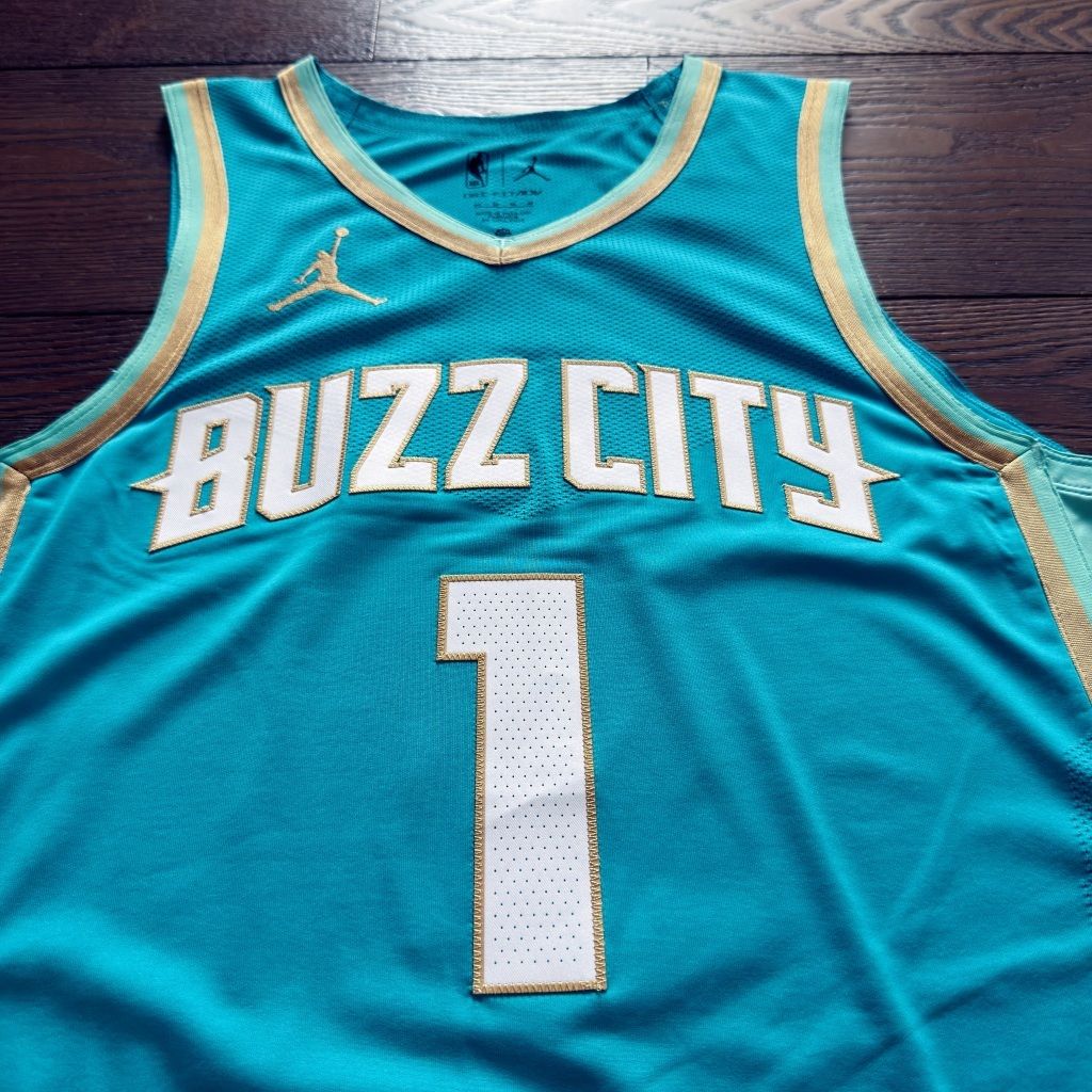 tw-11134207-81zto-mjv6dkztcf0nf5