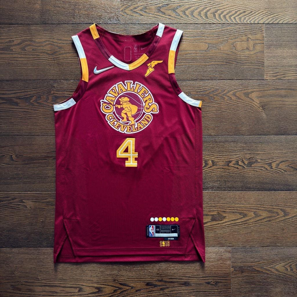 tw-11134207-81ztq-mjv5vhel2tqfe8