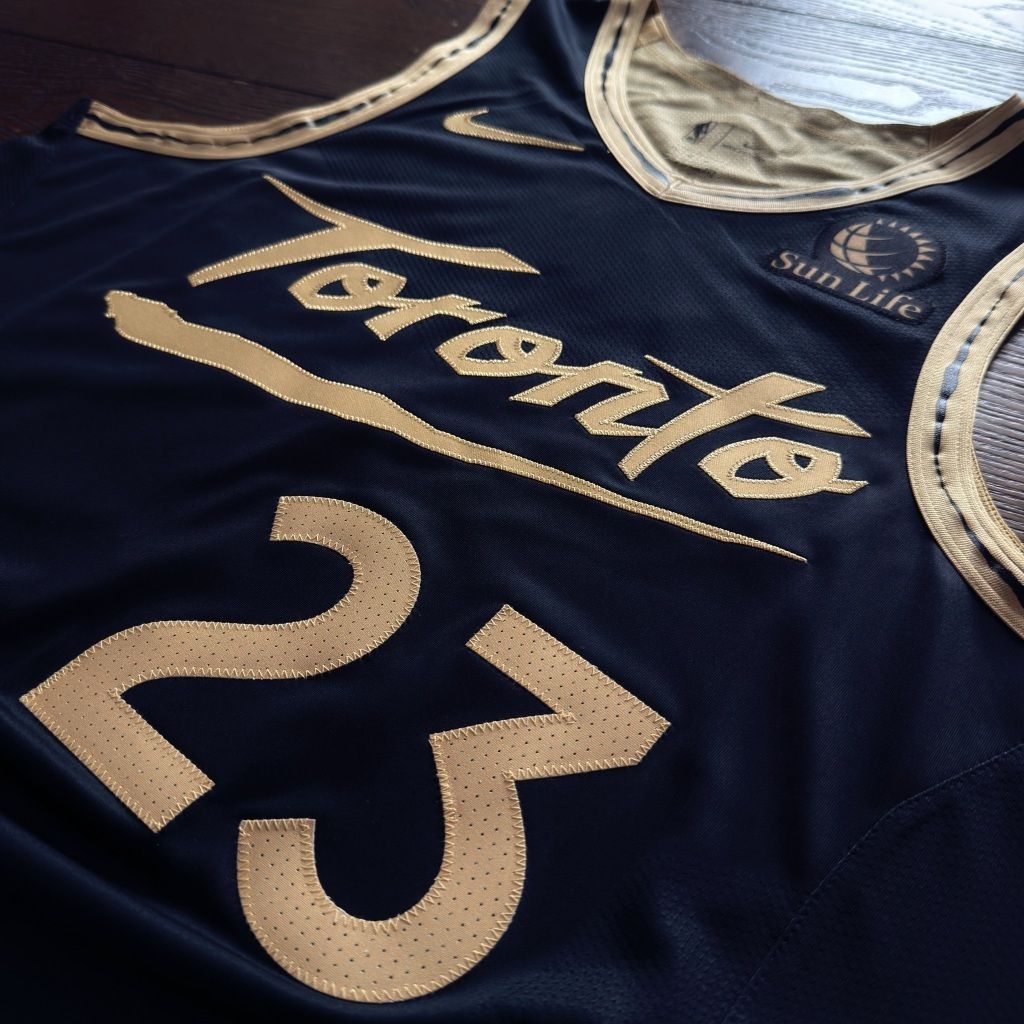 tw-11134207-81ztk-mjv6aglbv4ld59