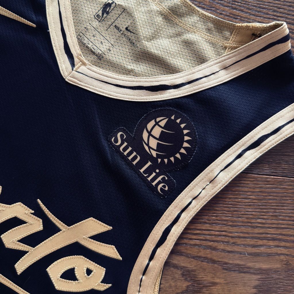 tw-11134207-81ztp-mjv6aglihx51d5