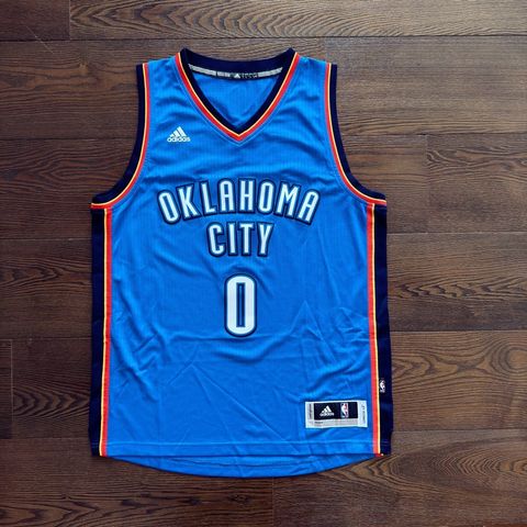 tw-11134207-820li-mkavgbi1o4y07a