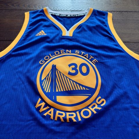 tw-11134207-820ld-mkaumfqxv4795b