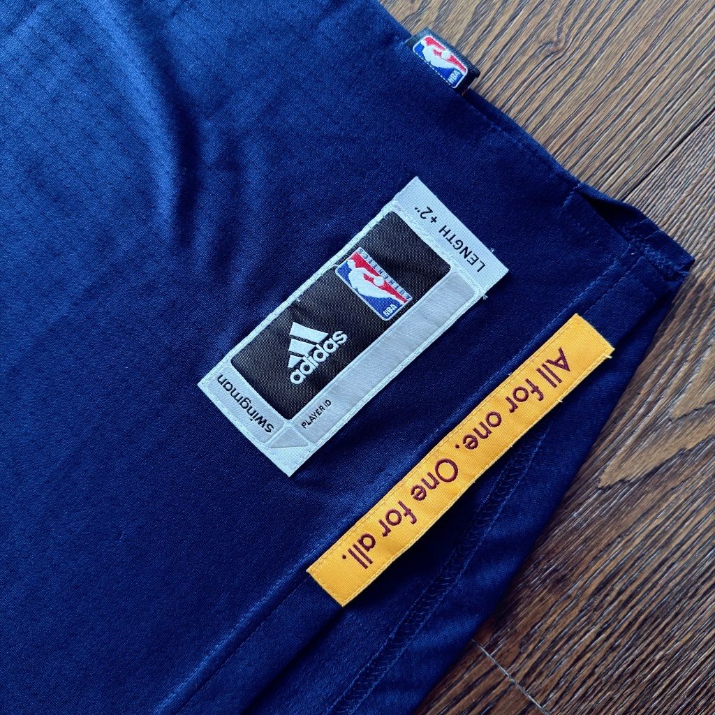 tw-11134207-820li-mkav66768a9zdd