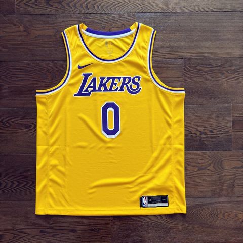 tw-11134207-820l7-mkaupj924yyt1a