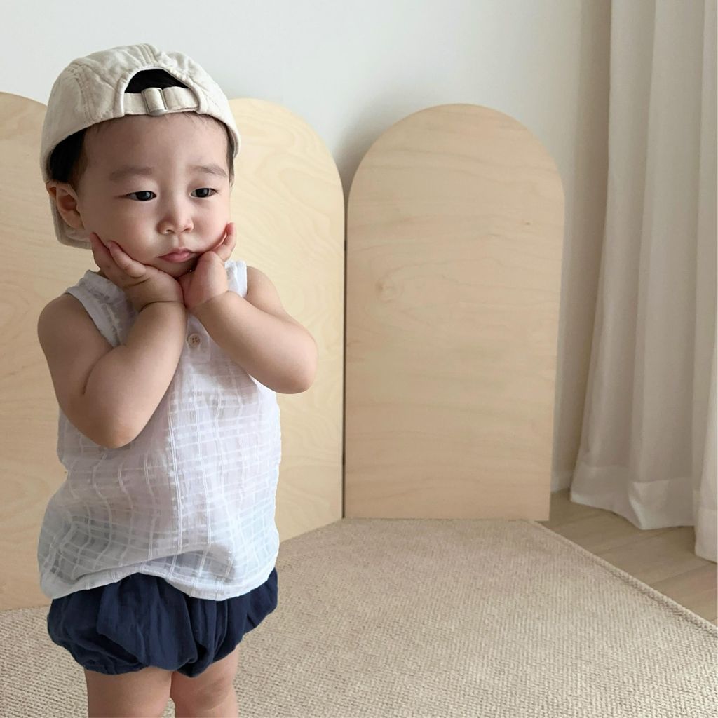 SKU06_颜色_白色背心+宝蓝色短裤