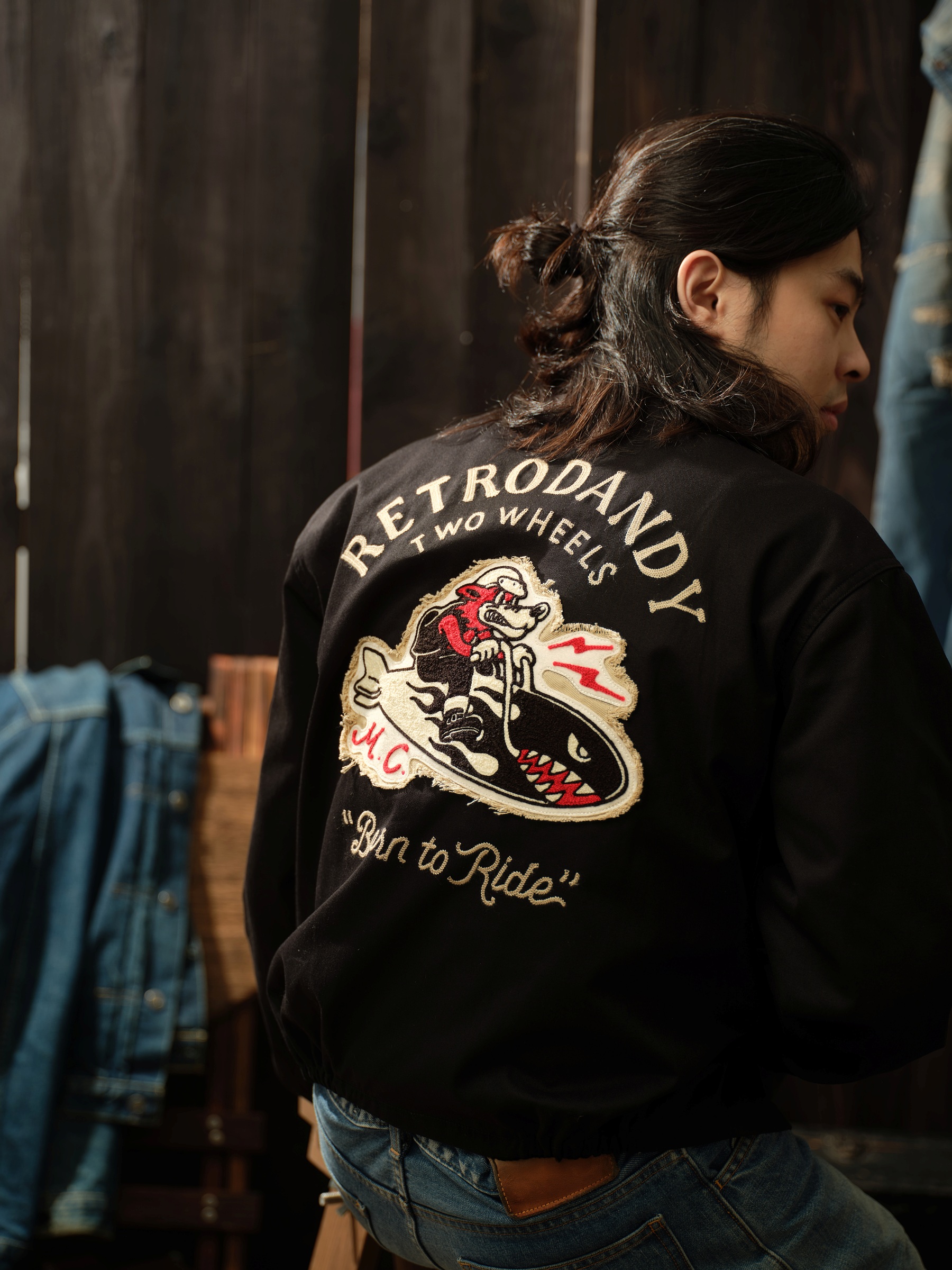 Retrodandy Bomber Wolf Club Jacket Black-4