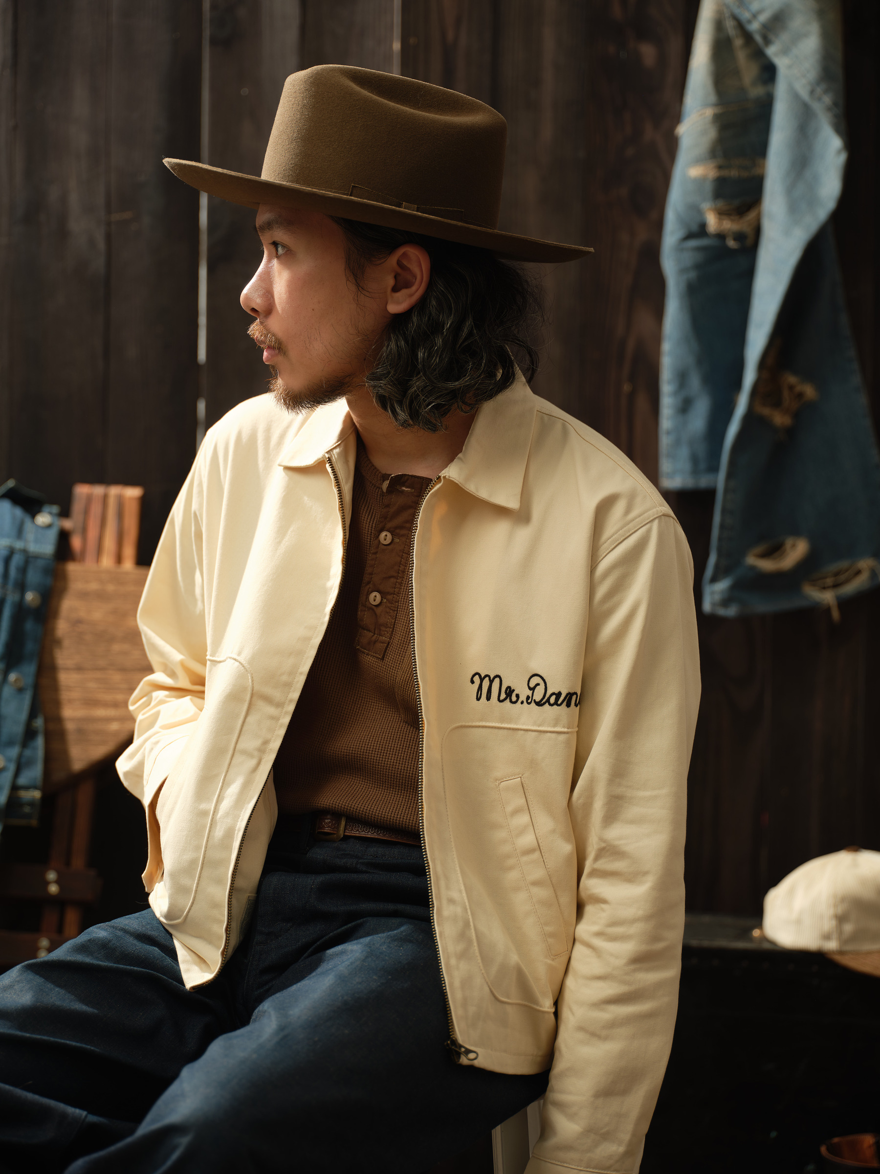 Retrodandy Bomber Wolf Club Jacket Beige-1