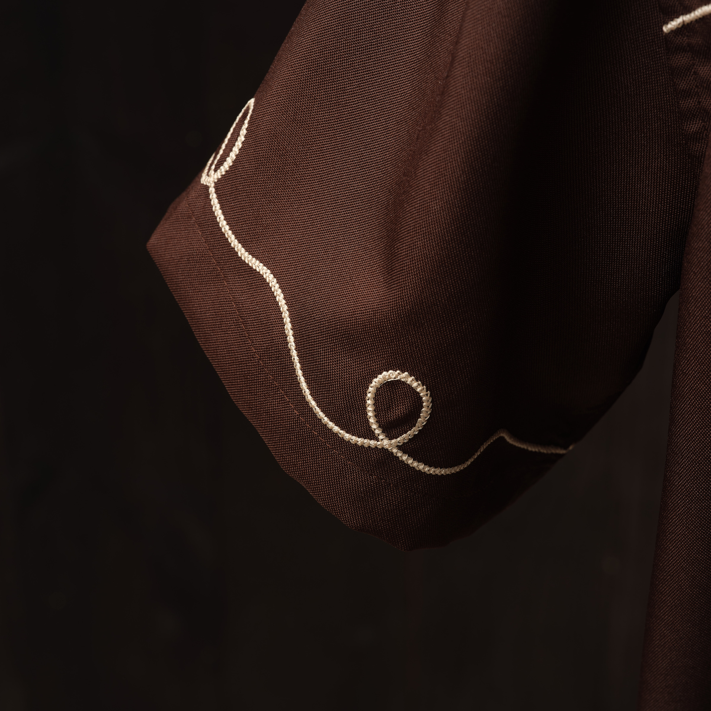 Horseshoe Chain-Stitch Shirt-06