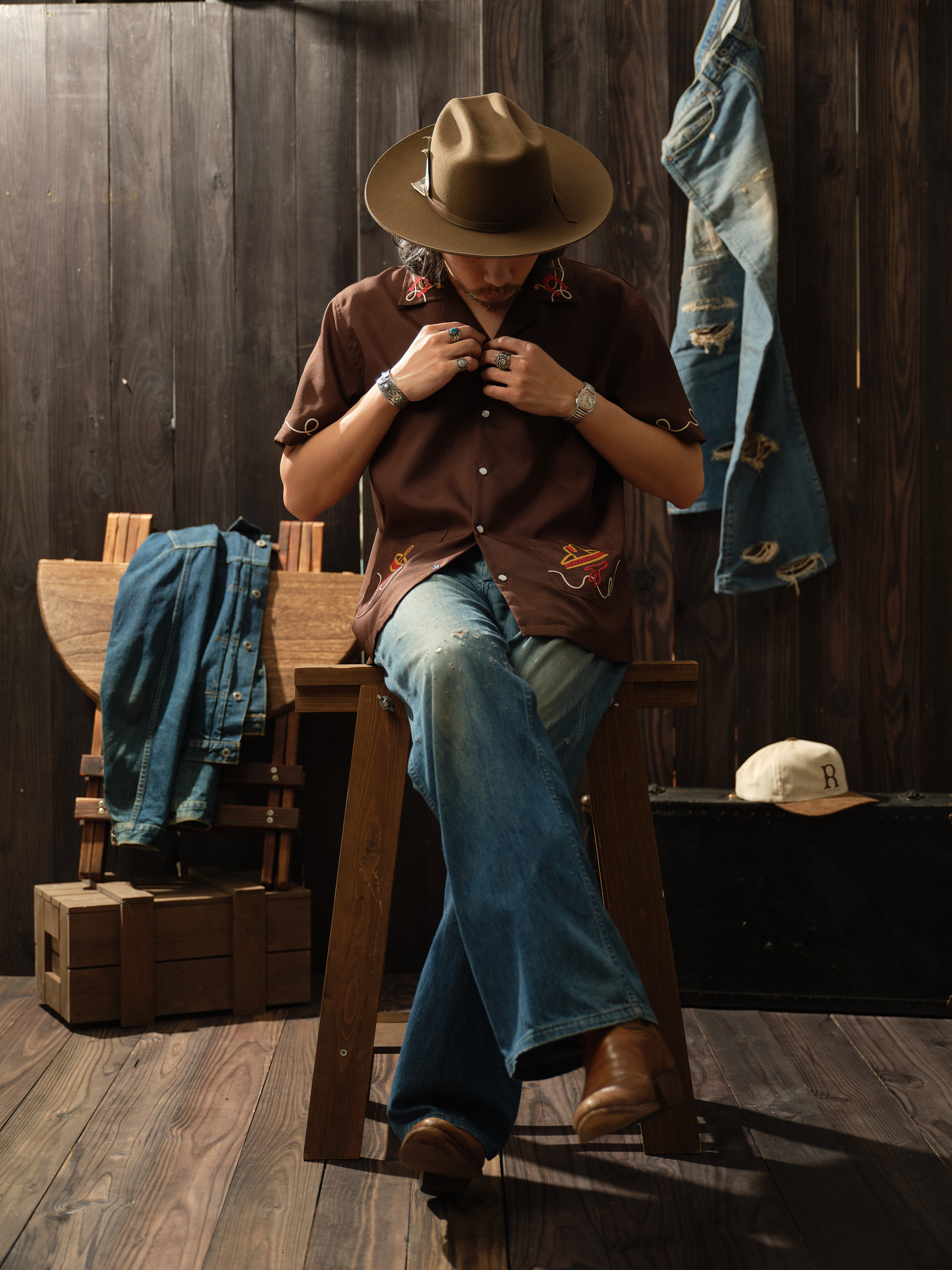 Horseshoe Chain-Stitch Shirt-8