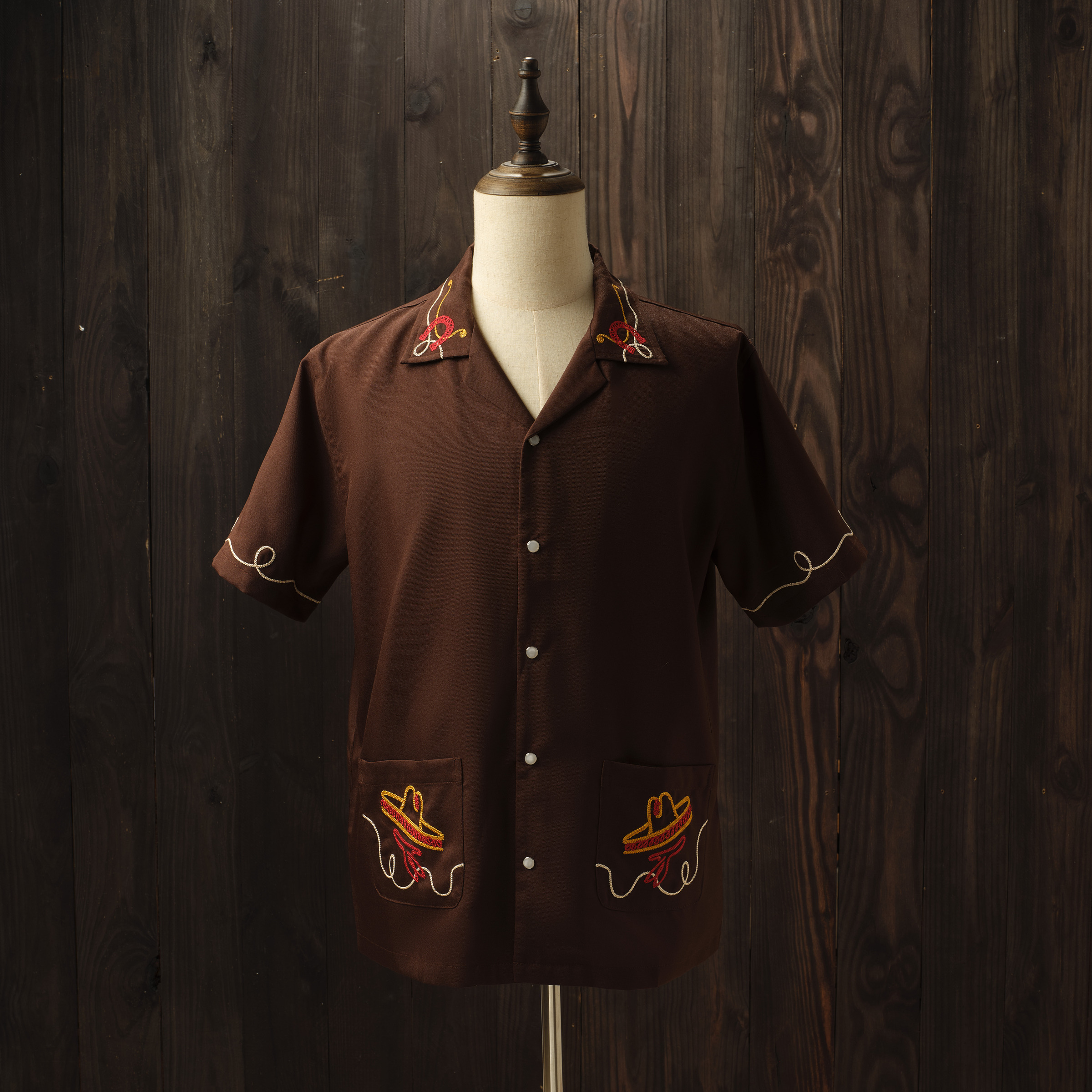 Horseshoe Chain-Stitch Shirt-01
