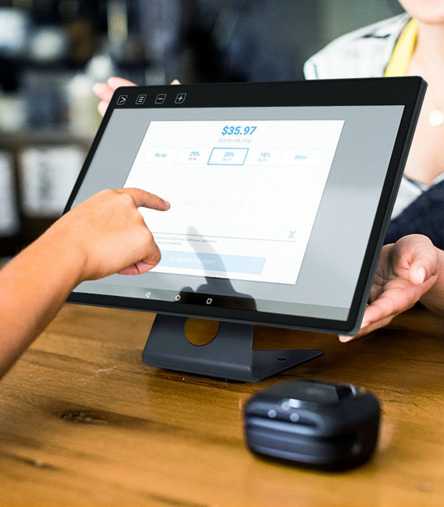 給奇創造 | T152C 高透防污 觸控螢幕