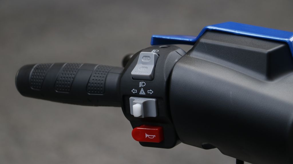 LINE_ALBUM_可愛馬大三輪_241123_1