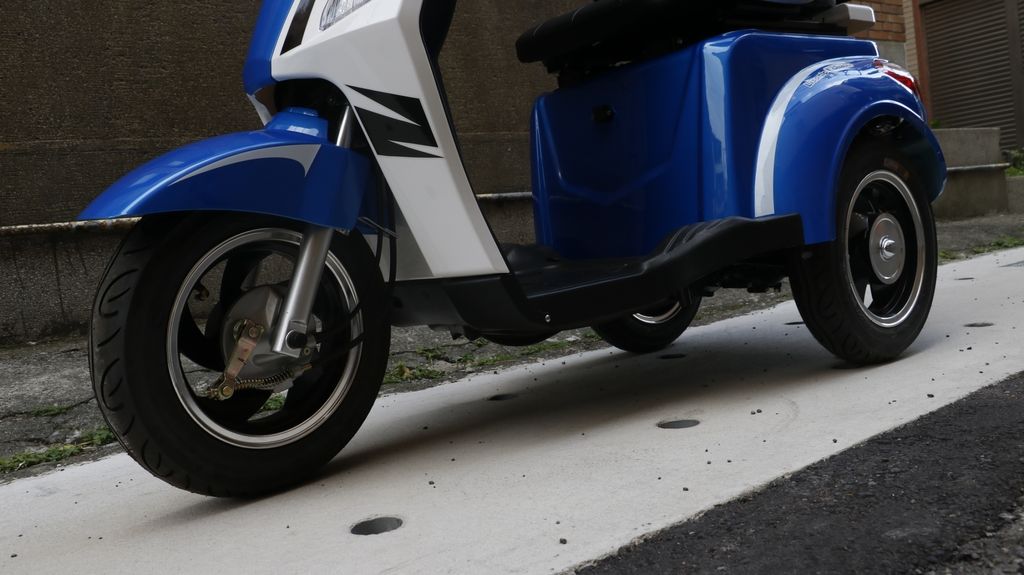 LINE_ALBUM_可愛馬大三輪_241123_21