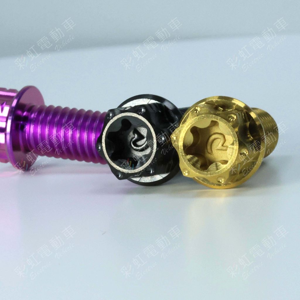 M8螺絲近照(水印)