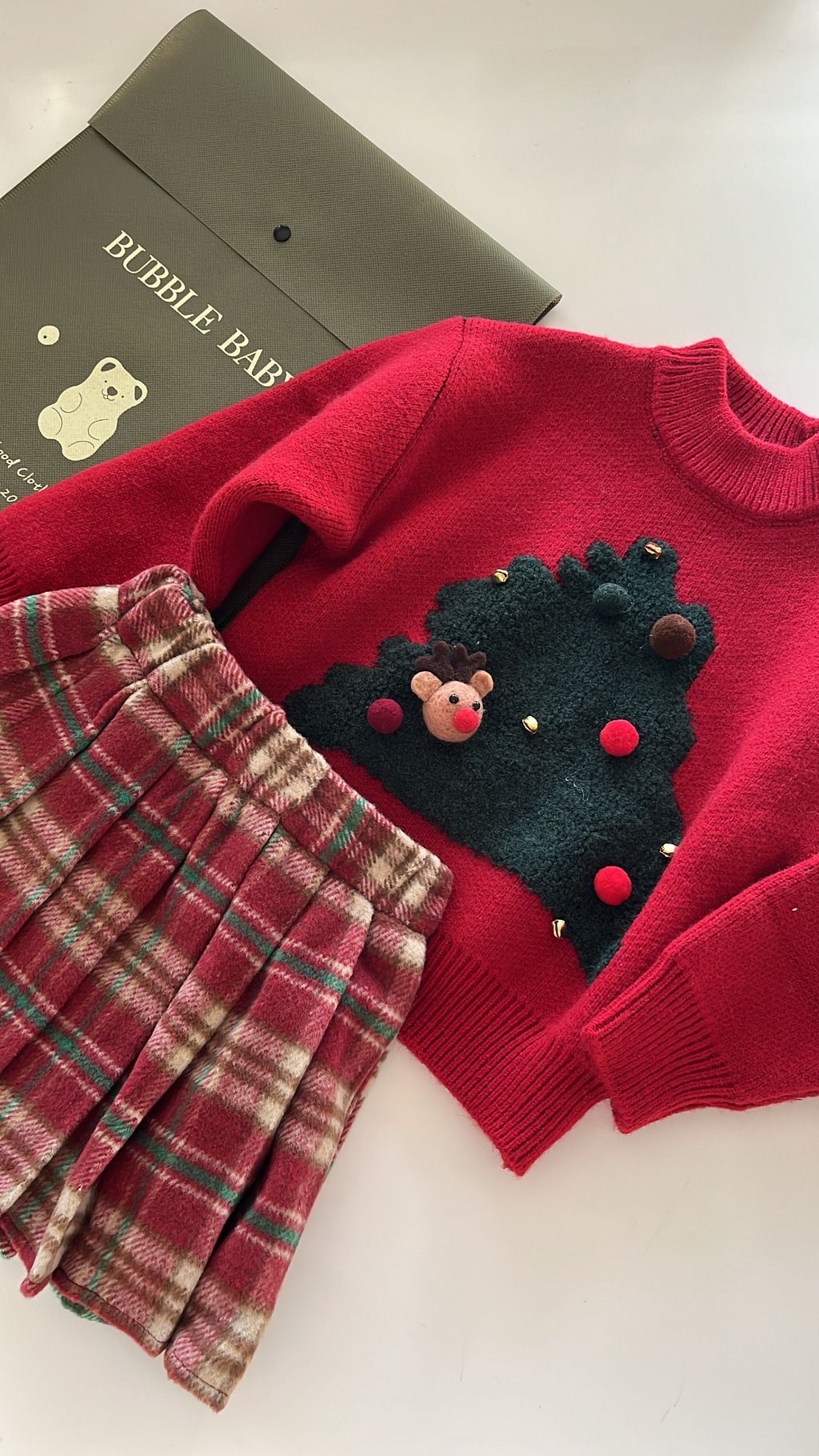 4AD6D296-5E92-40D4-974A-1F18AD89329D