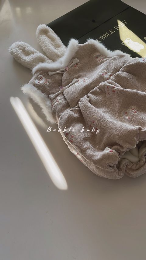 E4A161E6-706B-4650-9799-3A109EAC4057