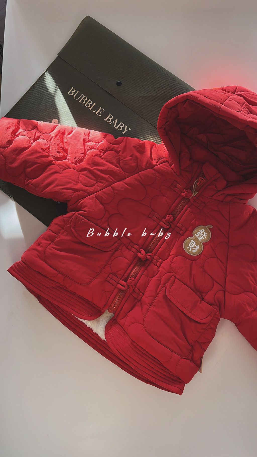 0004C714-4011-4AD9-B63C-723688D2DB10