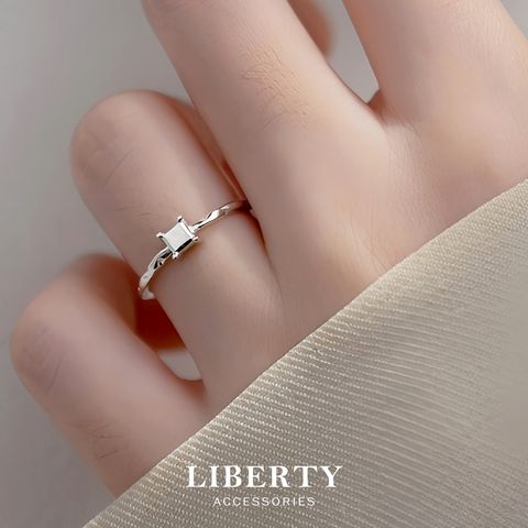 tw-11134207-7ras8-m3eu6w4m5tay58