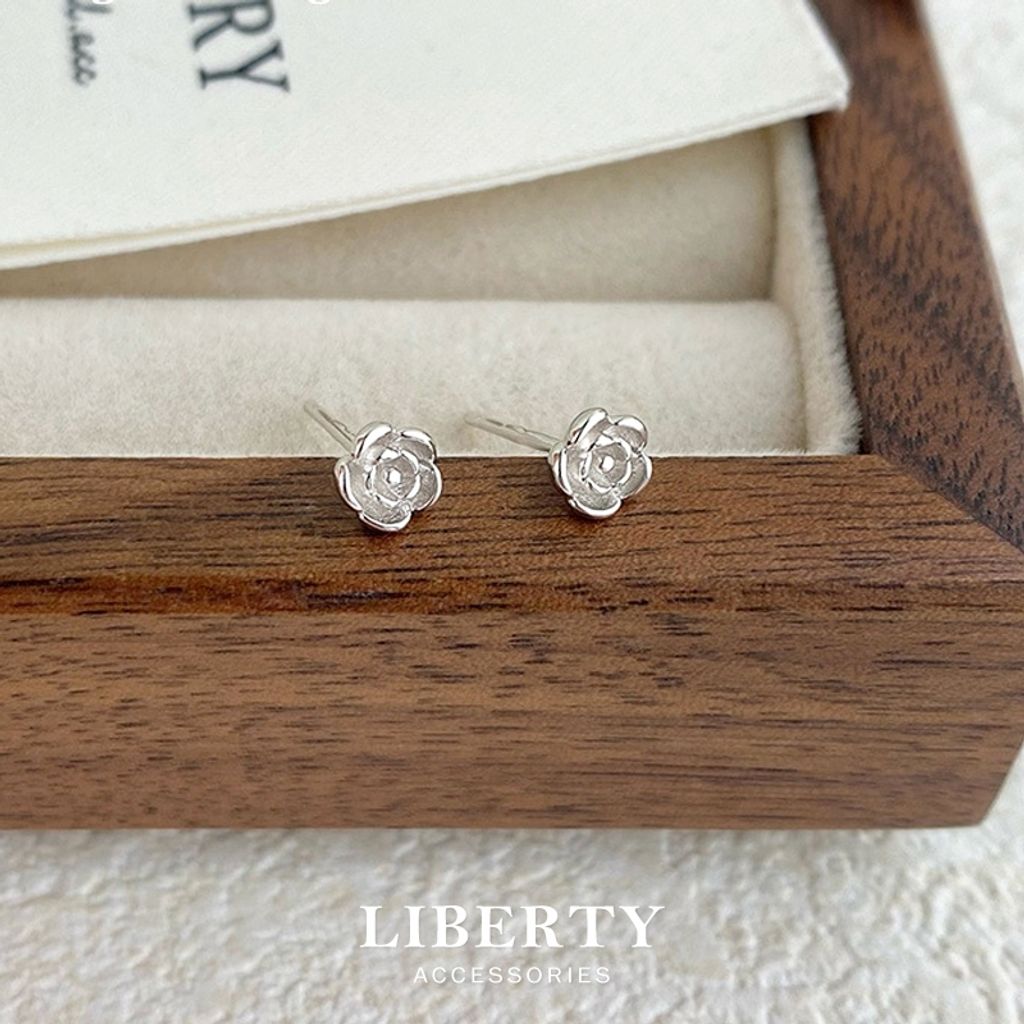 tw-11134207-81ztm-mj9m5eo5abyc15