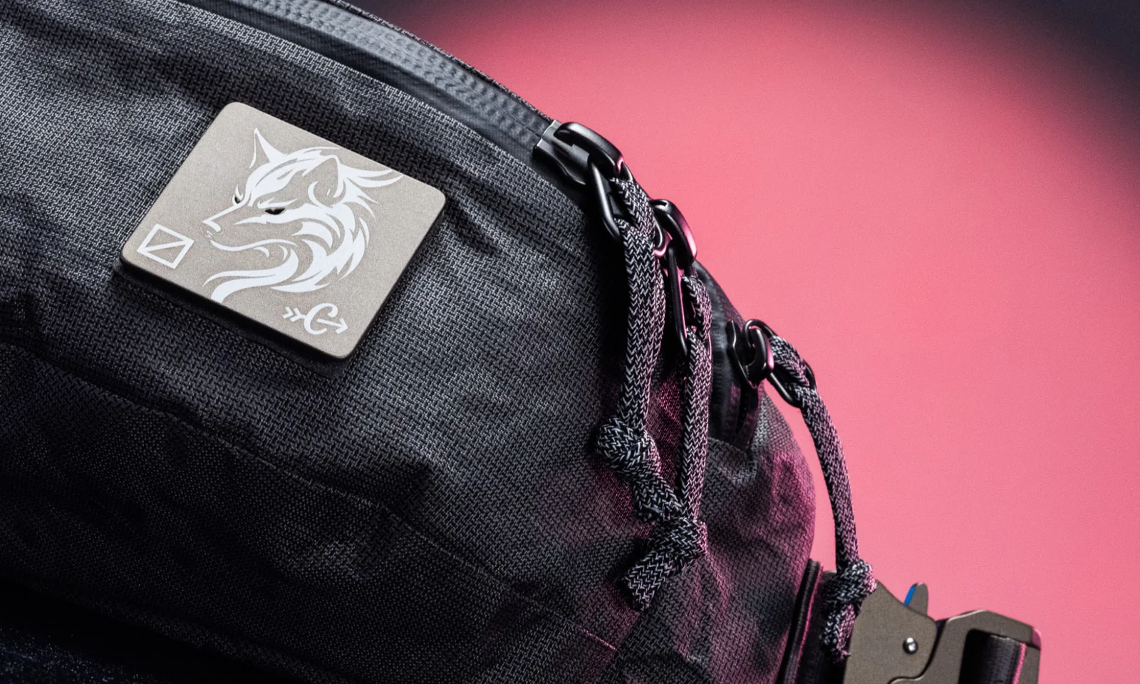 CIVIC Access Sling 2L 上的 100% 超纖維拉鍊 - Kludde 版