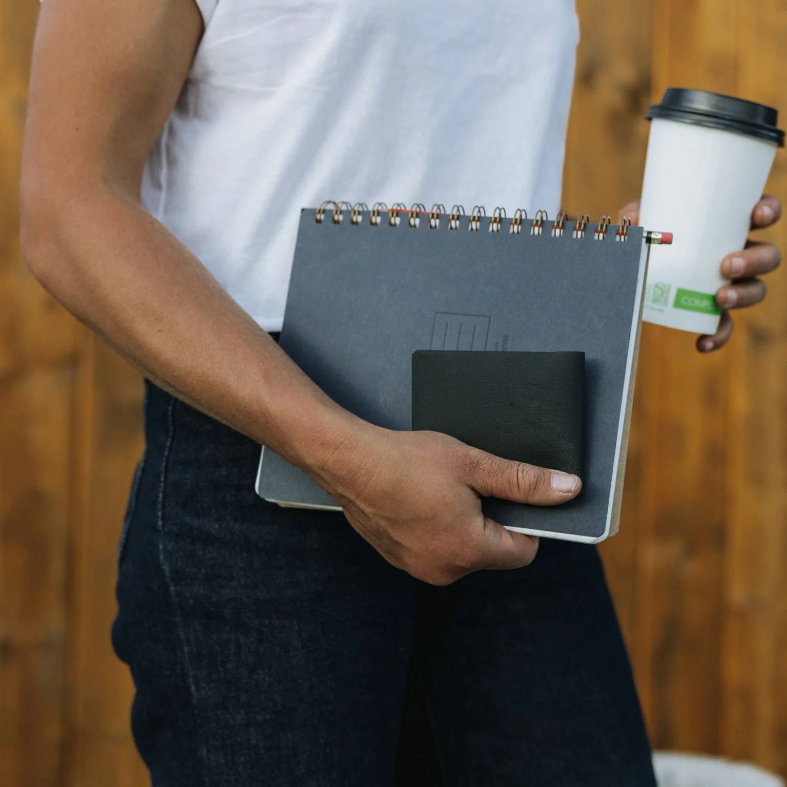 元素雙折皮夾，溶液染色黑色手持式