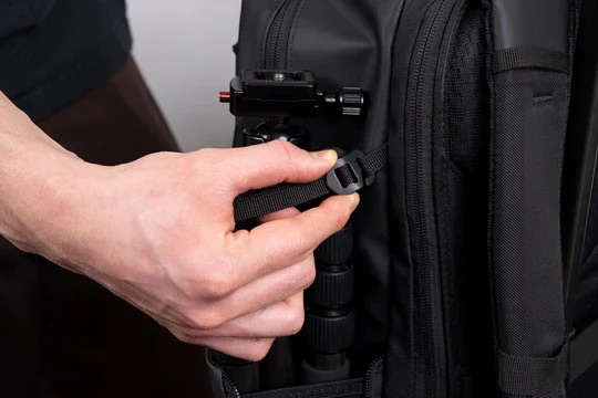 ZipPocketCinchStrap-rjnw5zqmmnbzuoe5fv2rfi64slu3m651qh7k3utij4