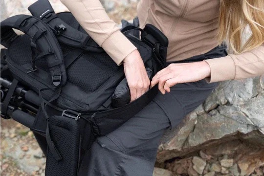 Rainfly-Pocket-PRVKEZipPocket-Feature-1-rjnw5zqmmnbzuoe5fv2rfi64slu3m651qh7k3utij4